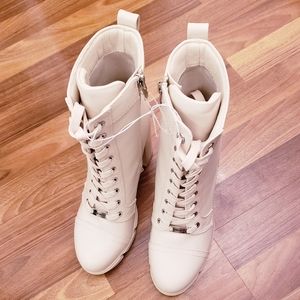 Nine West cream color block heel boots size 9.5 nwot